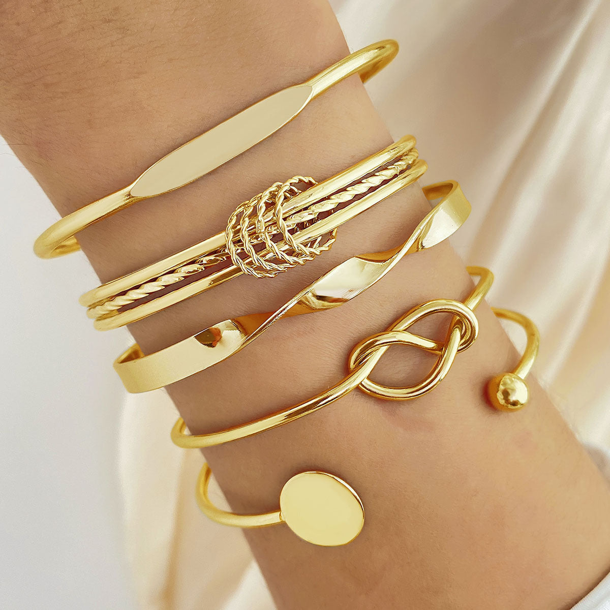 5-7 Piece Women’s Bracelet Set Creative Twisted Hip Hop Style