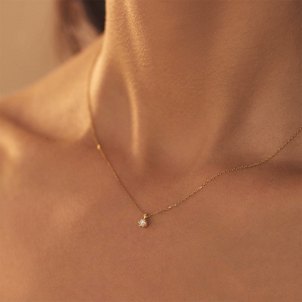 Geometric Silver Necklace – Sleek Everyday Accent