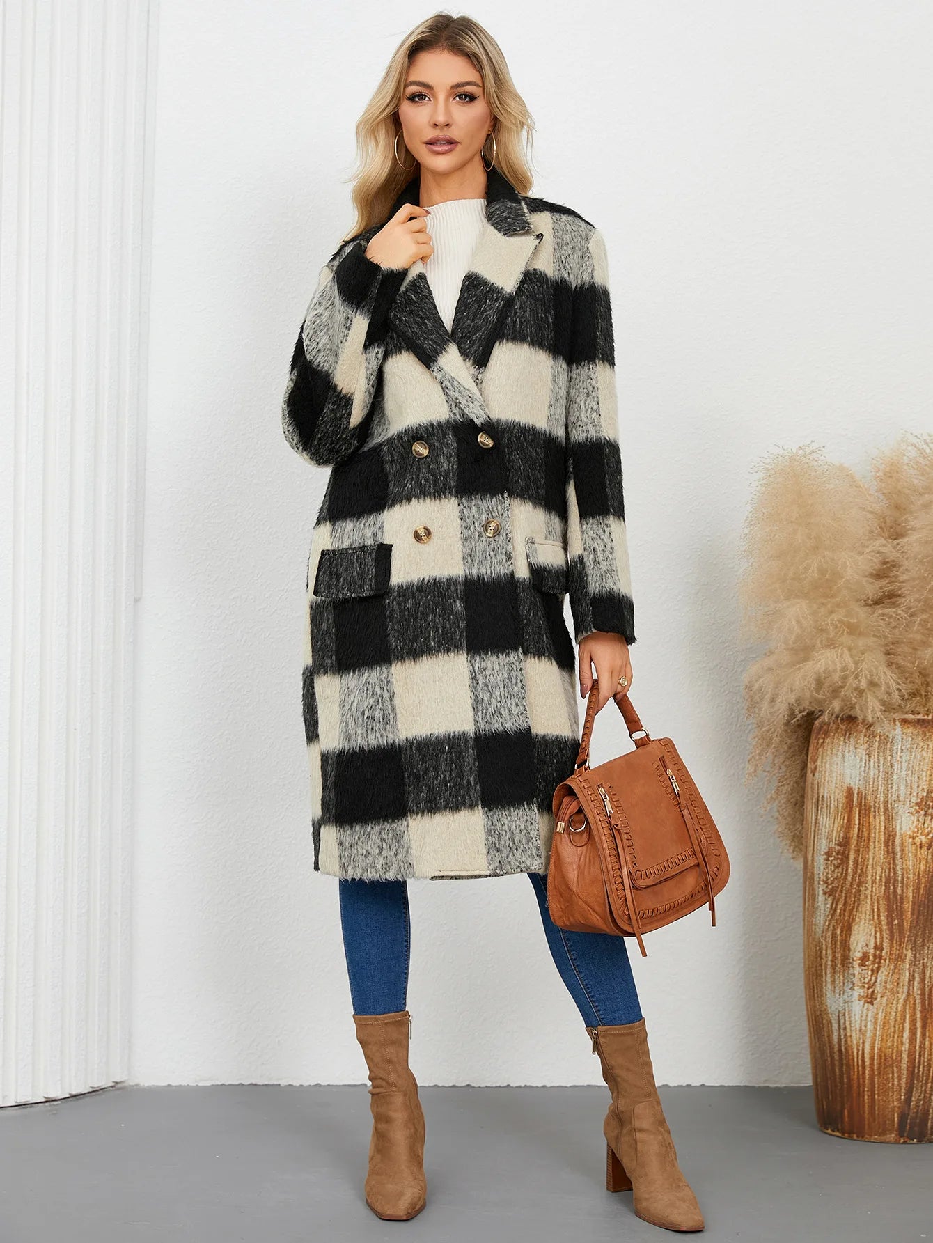 Long Plaid Wool Coat – Double-Faced Woolen Overcoat with Suit Collar
