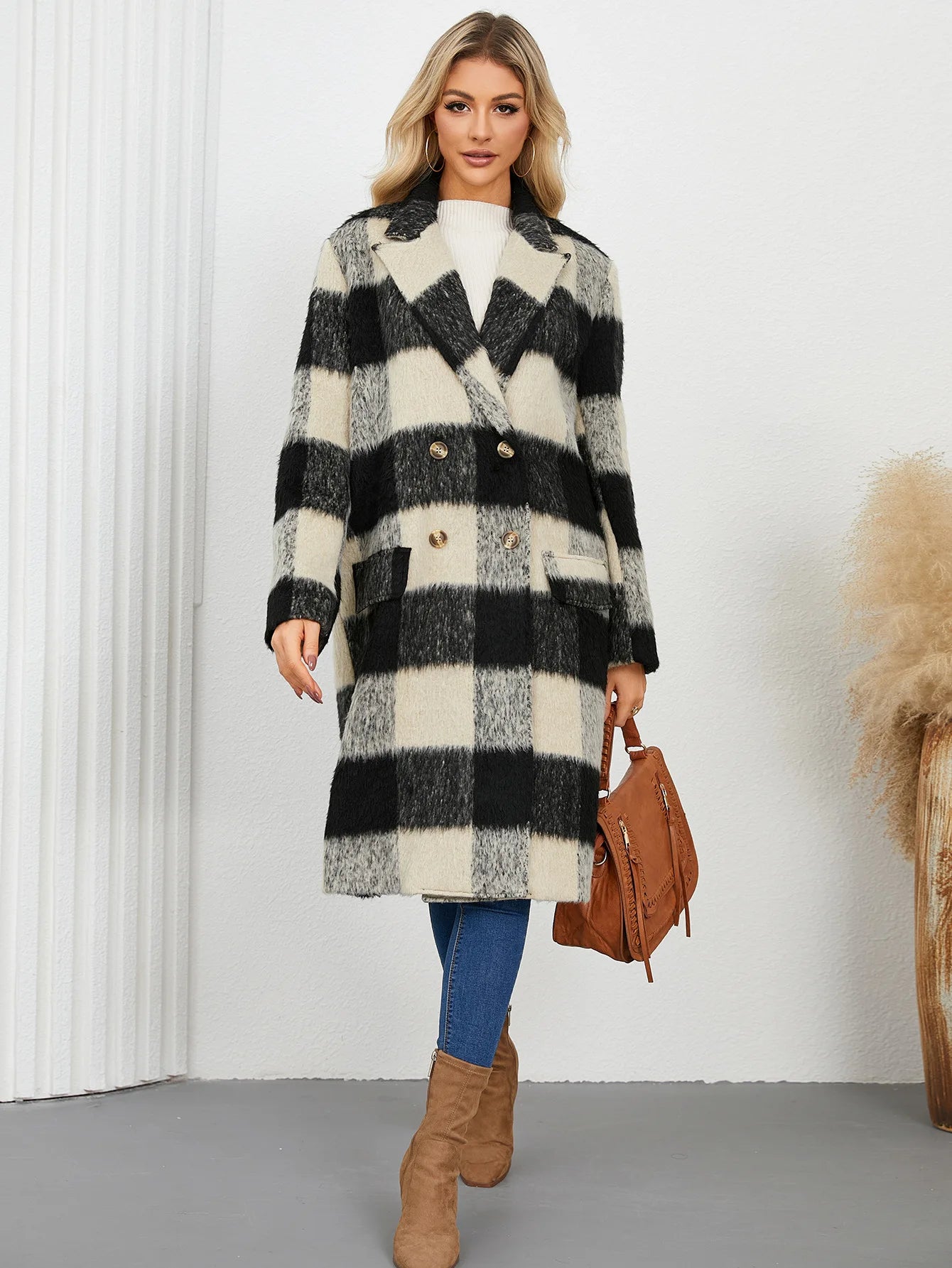 Long Plaid Wool Coat – Double-Faced Woolen Overcoat with Suit Collar