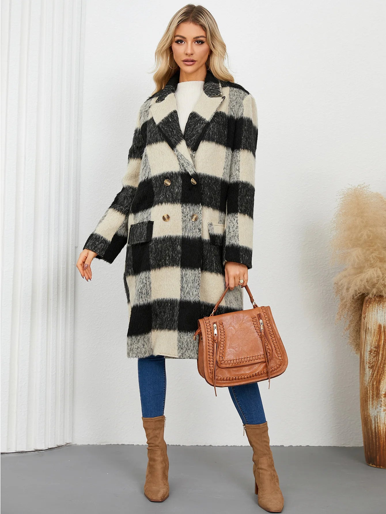 Long Plaid Wool Coat – Double-Faced Woolen Overcoat with Suit Collar