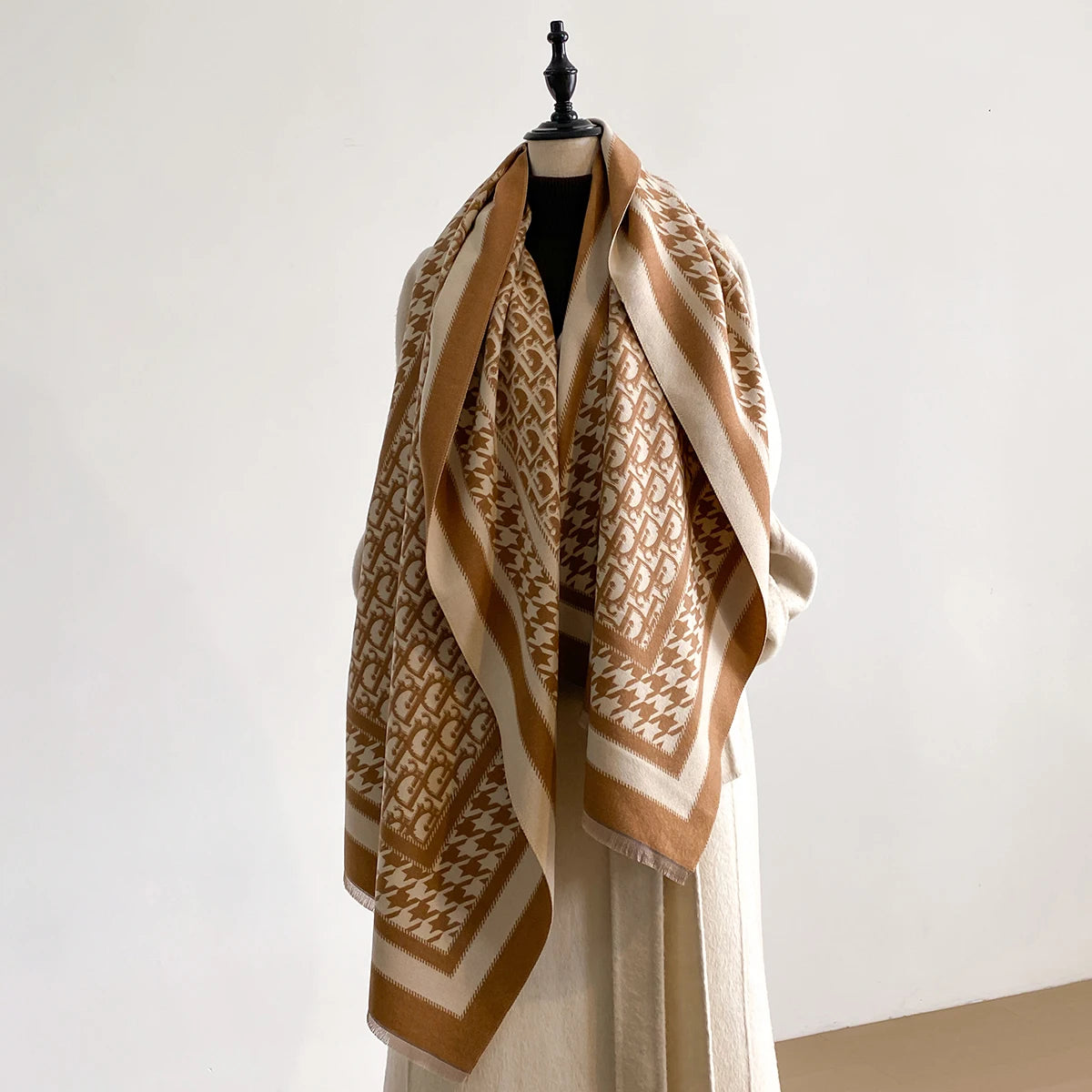 Elegance Houndstooth Two-Sided Print Scarf