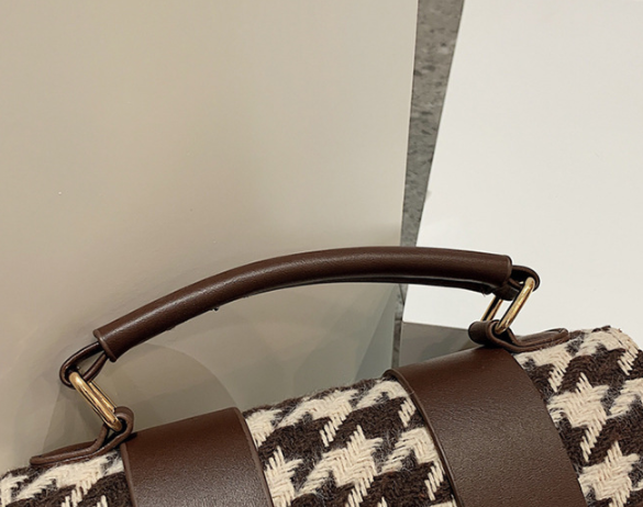Houndstooth Bag for Daily Use
