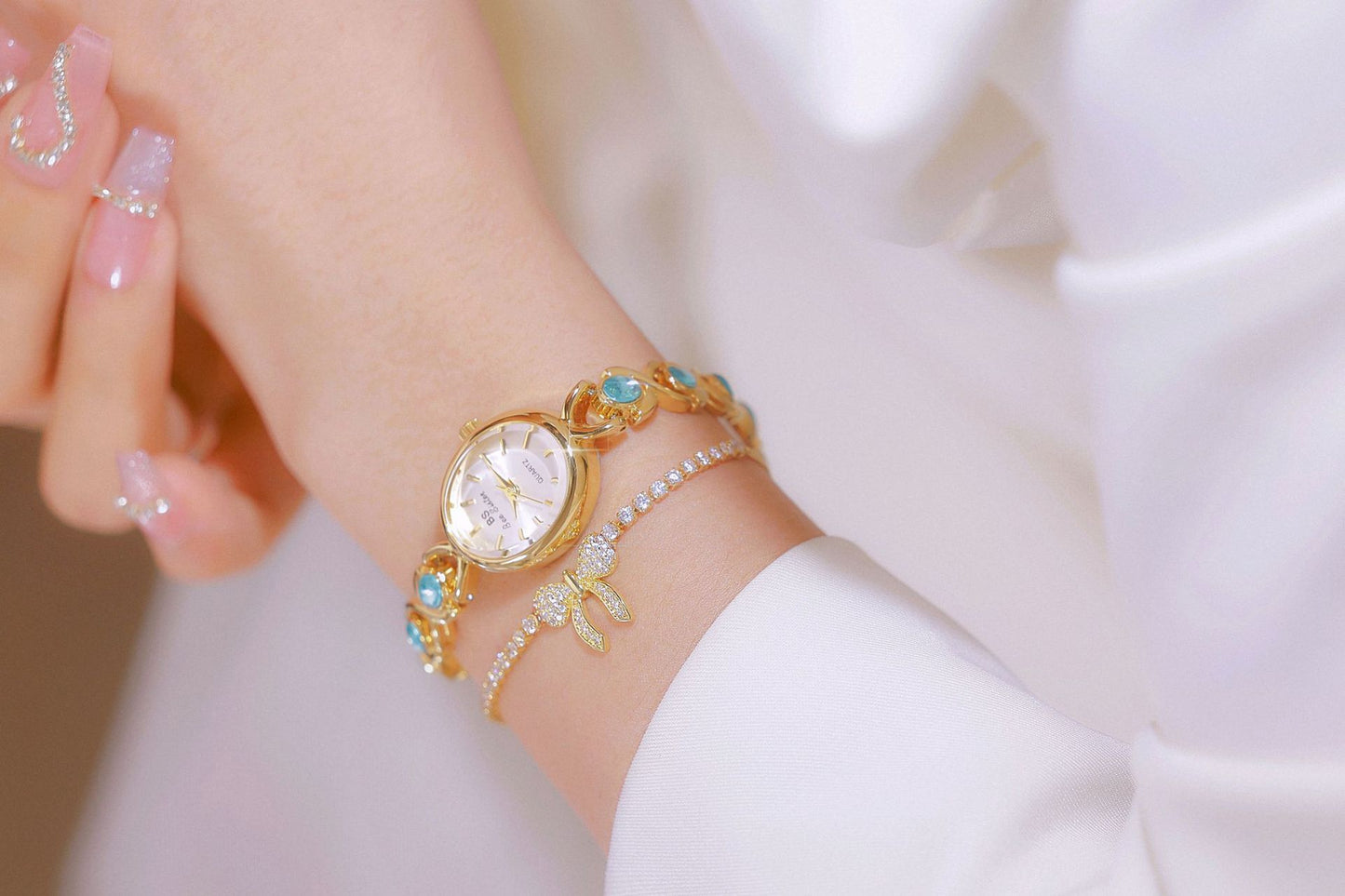 Oval Glacier Sapphire Watch Luxury Ice-Crushing