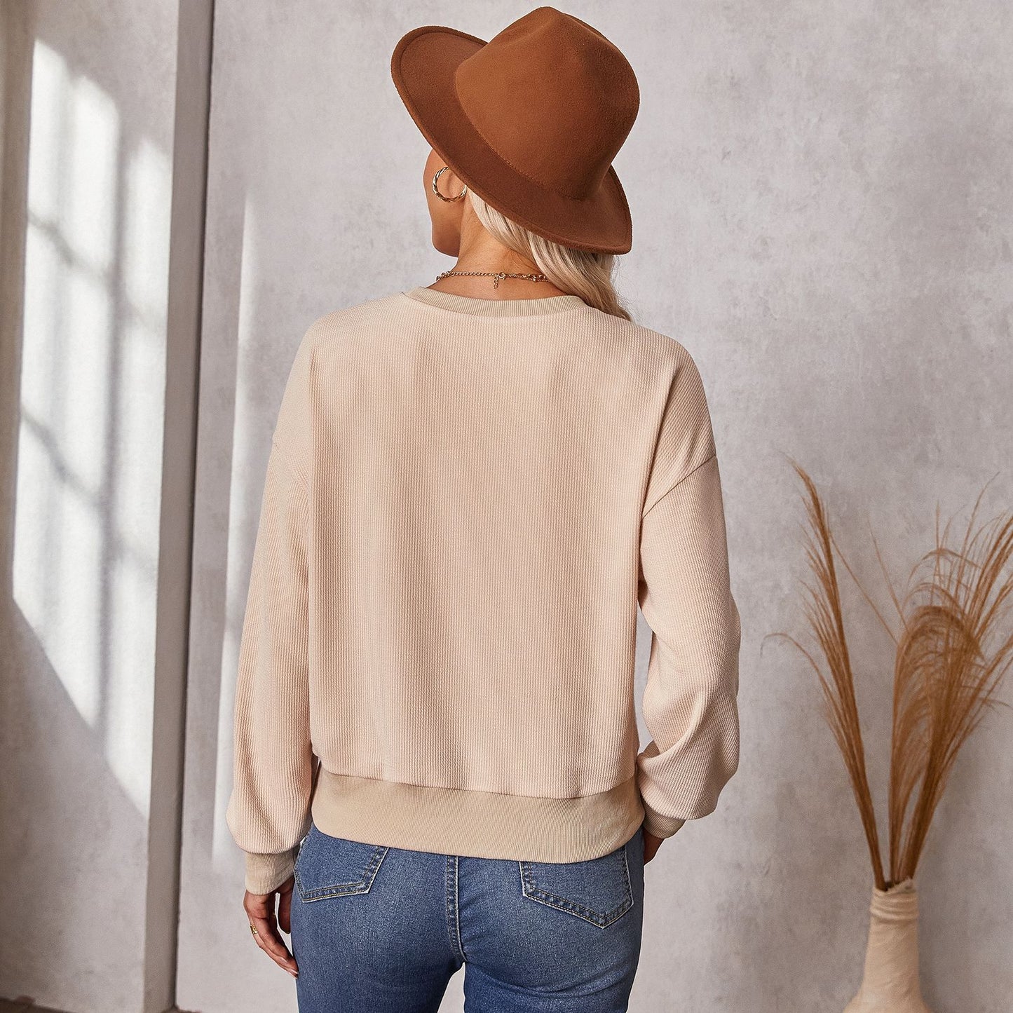 Solid Color Round Neck Knit Sweater
