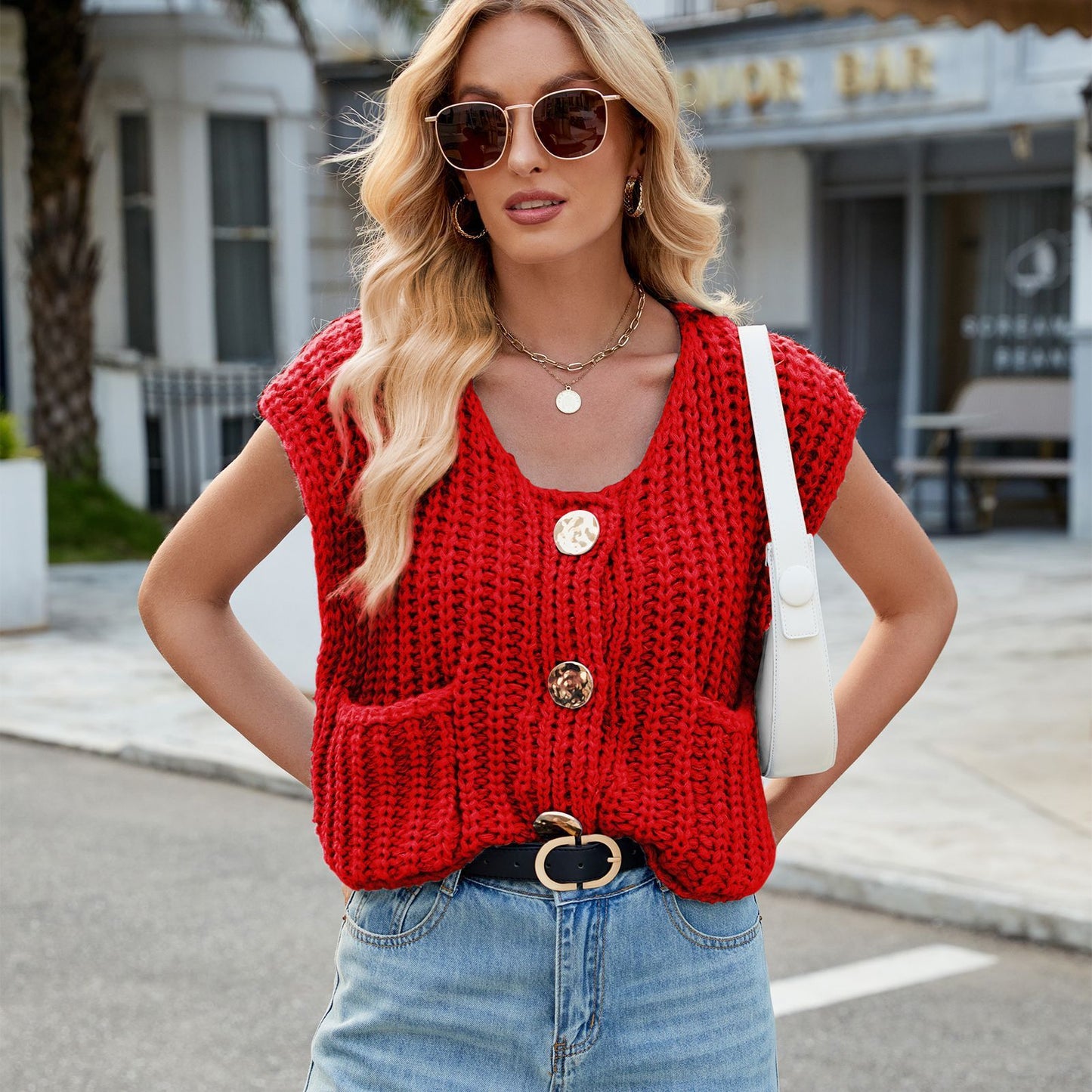 V-neck Three-button Sleeveless Cardigan