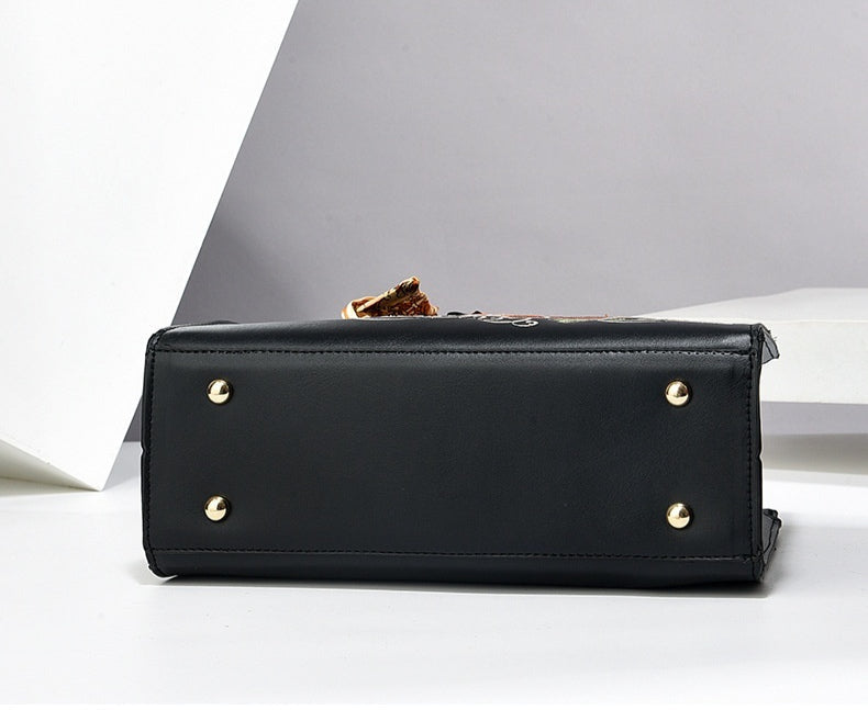 Large Capacity Embroidered Shoulder Bag
