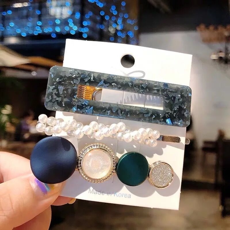 Elegant Clips & Hairpins