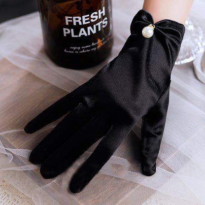 Black Velvet Short Pearl-Embellished Gloves