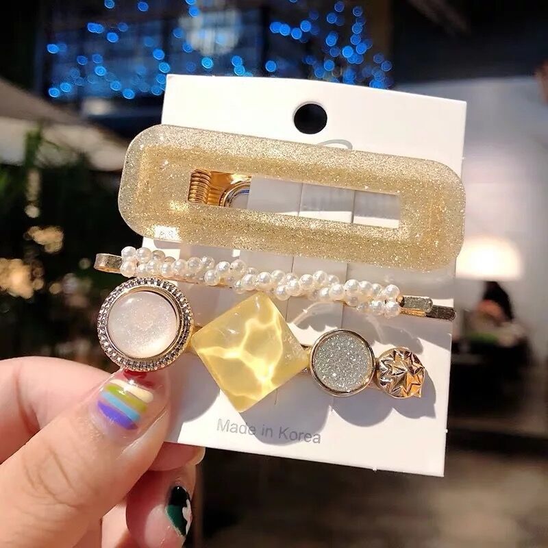 Elegant Clips & Hairpins