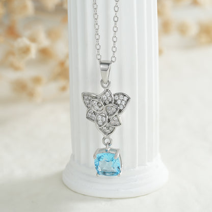 Elegant 925 Silver Flower Pendant with Swiss Blue Topaz