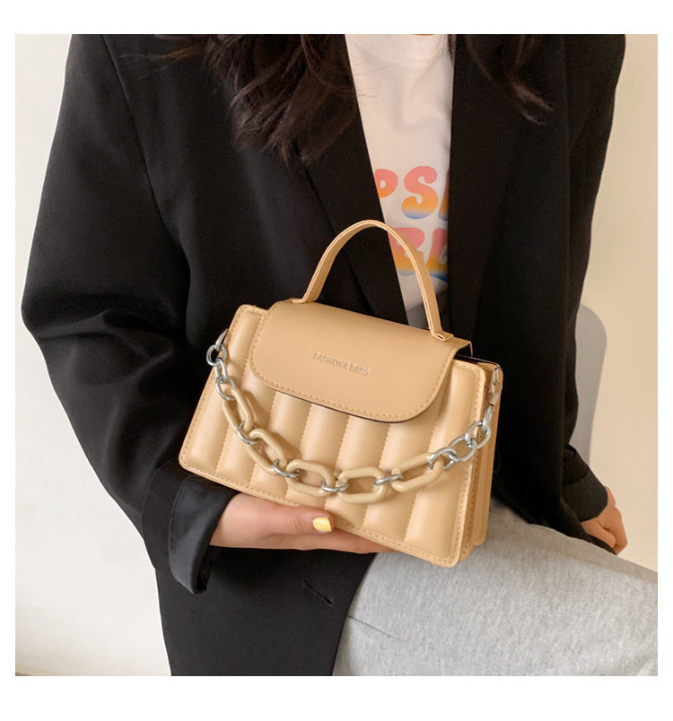 Chain Crossbody Shoulder Bag