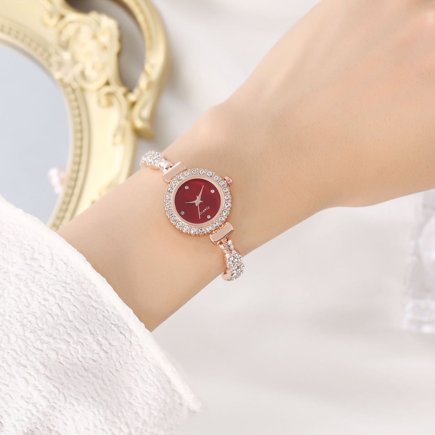 Luxury Gold Watch Fine Strap Bracelet Style Ladies