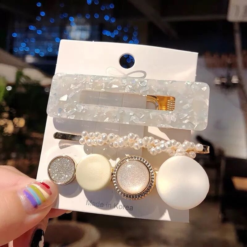 Elegant Clips & Hairpins