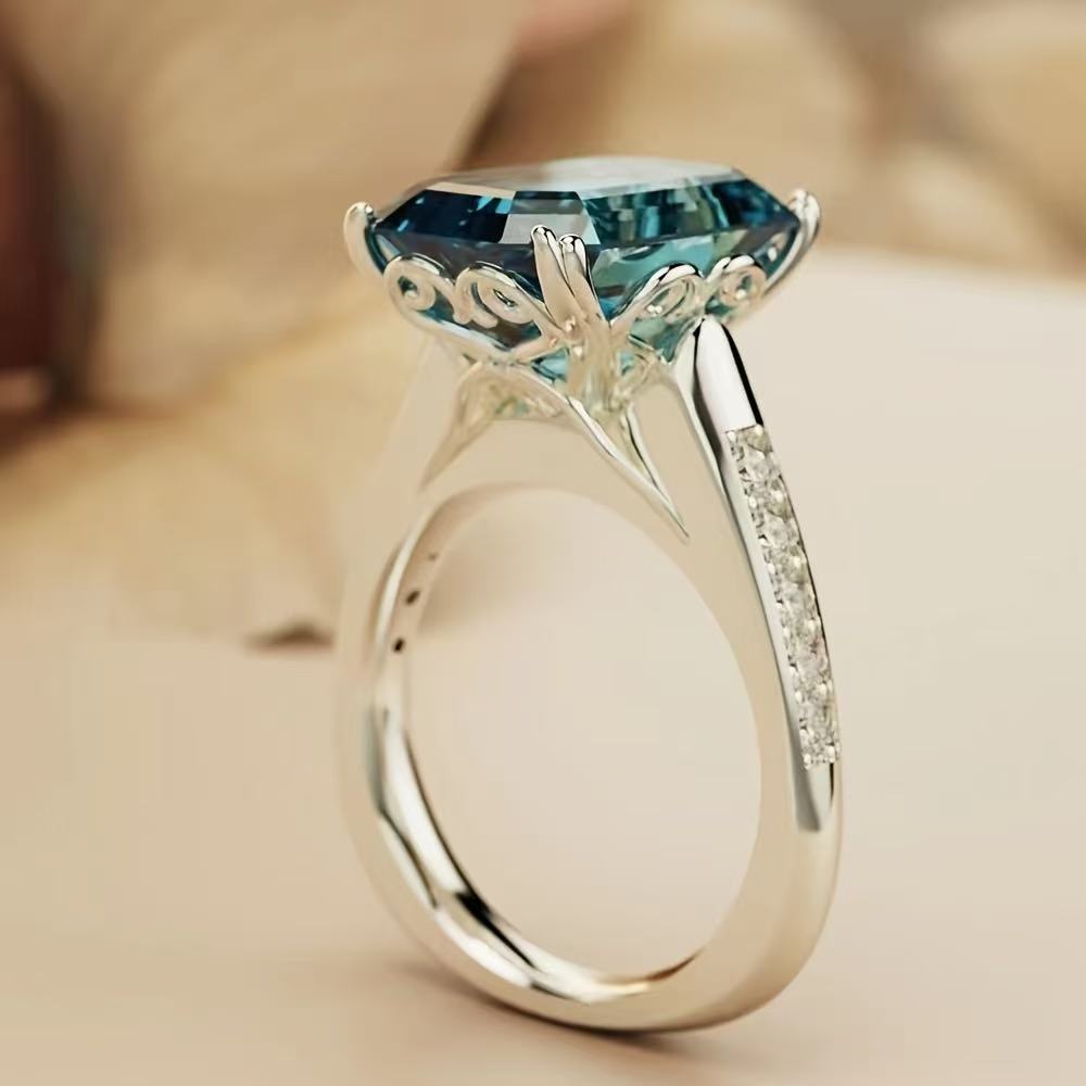 Luxury Blue Rectangular Ring  Elegant Fashion