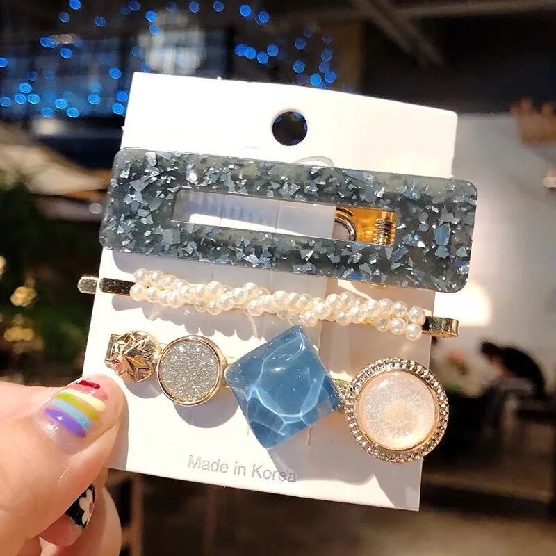 Elegant Clips & Hairpins