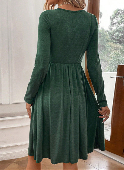 Knitted Long-Sleeve Dress Waist-Tight Round Neck with Button Pocket