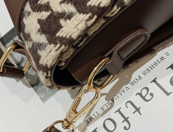Houndstooth Bag for Daily Use