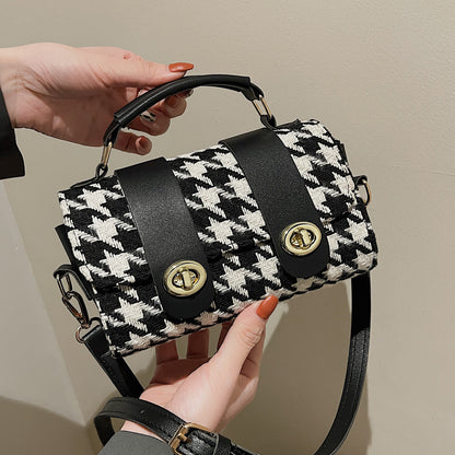 Houndstooth Bag for Daily Use