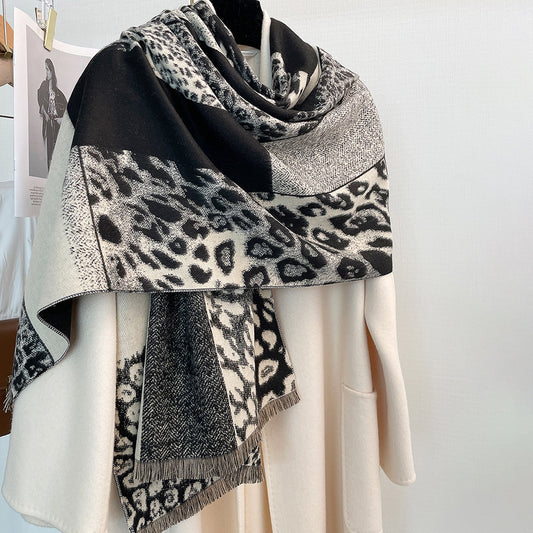Chunky Knit Leopard Scarf with Color