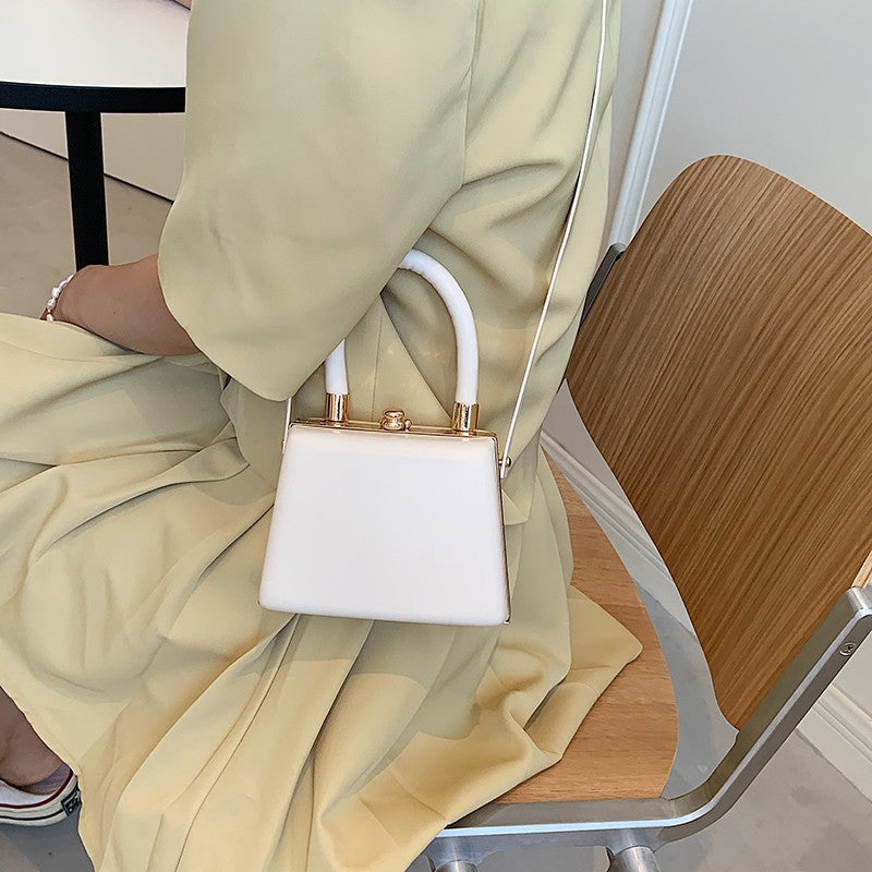 Ethnic Style Clip Bag