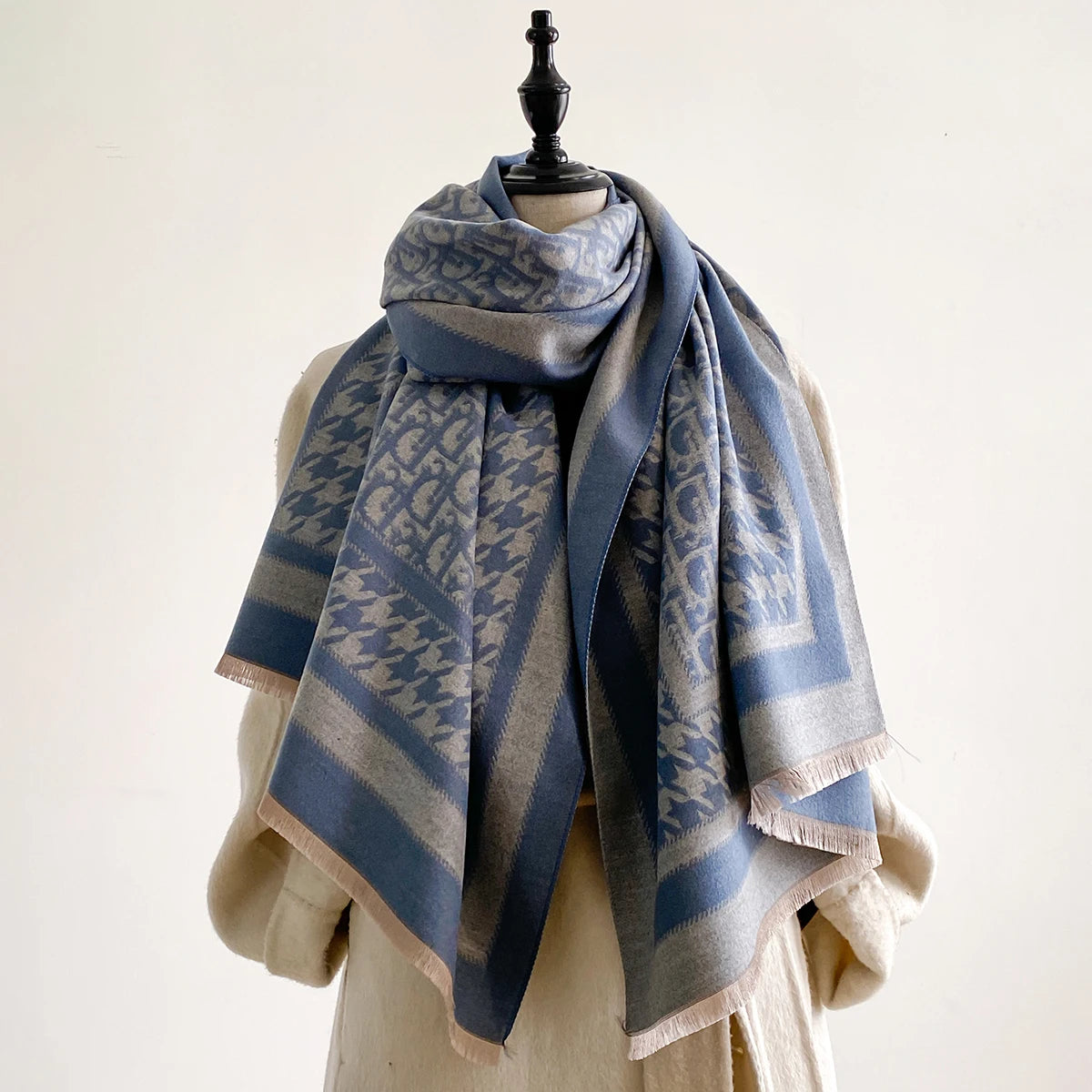 Elegance Houndstooth Two-Sided Print Scarf