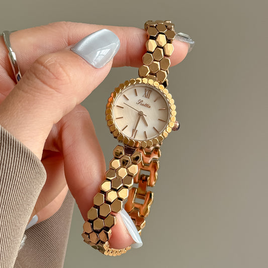 Fashion Quartz Gold Small Watch