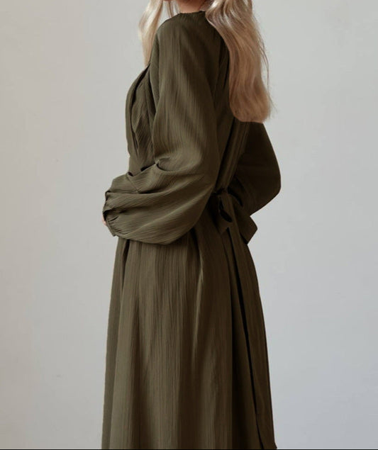 Loose Pleated Long Sleeve Dress Round Neck Waist-Tie Lace-Up