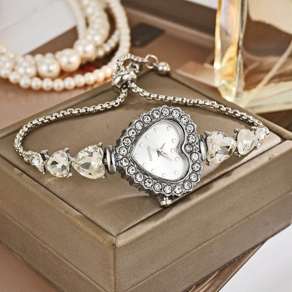 Heart-Shaped Quartz Watch Exquisite Cute Casual