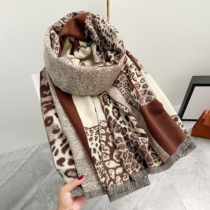 Chunky Knit Leopard Scarf with Color