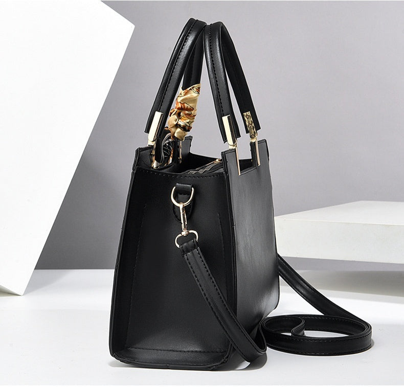 Large Capacity Embroidered Shoulder Bag