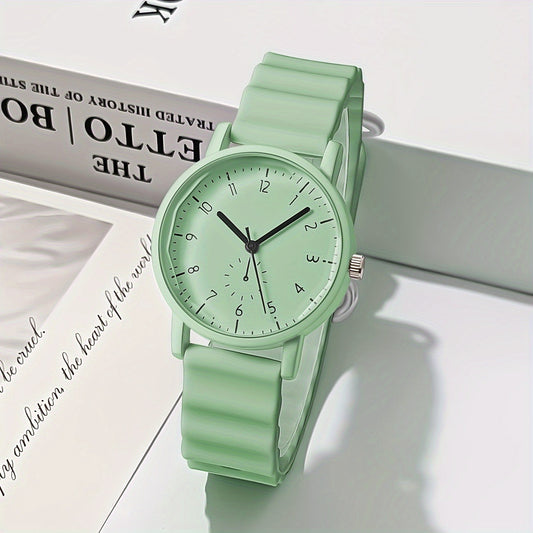 Round Shell Quartz Watch Silicone Strap