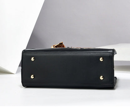 Large Capacity Embroidered Shoulder Bag
